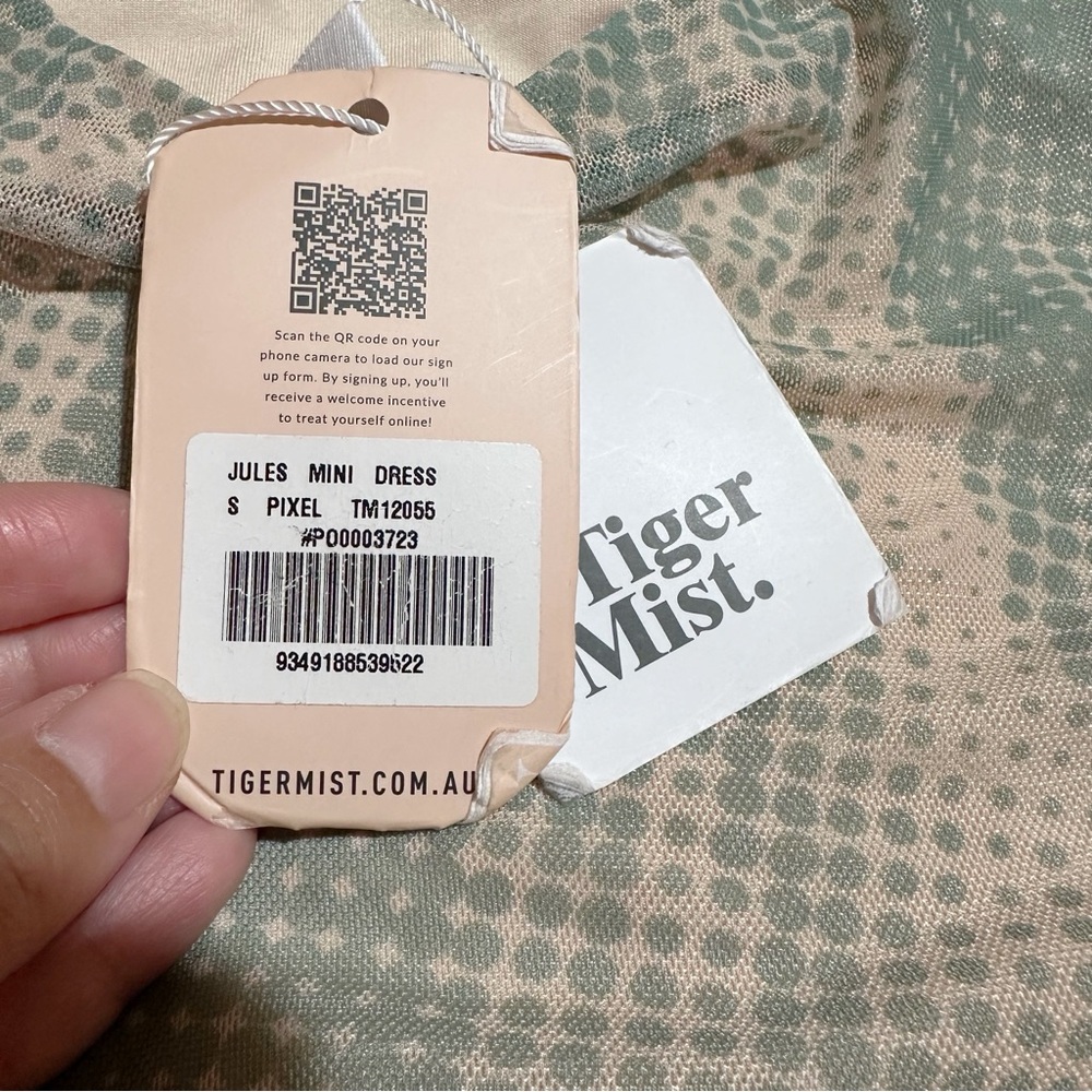 NWT Tiger Mist Jules Pixel Mini Dress Size Small - Picture 8 of 8